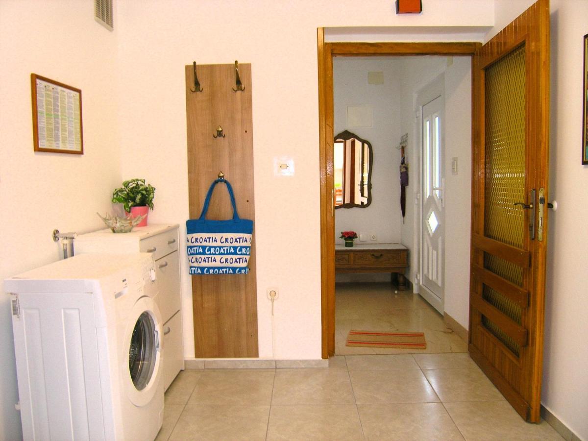Apartments Natasa Krk Town Dış mekan fotoğraf