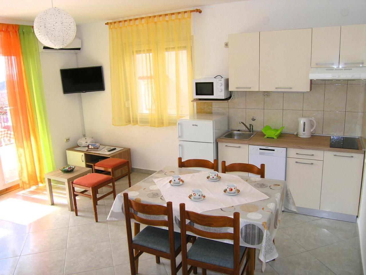 Apartments Natasa Krk Town Dış mekan fotoğraf